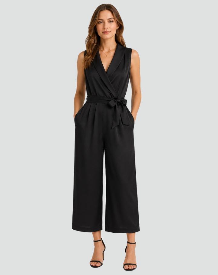 Elegant formal jumpsuit with wide legs and belt