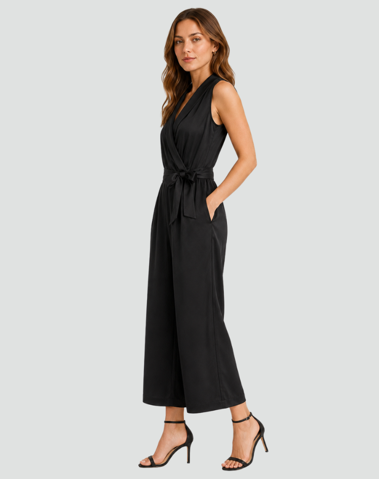 Elegant formal jumpsuit with wide legs and belt