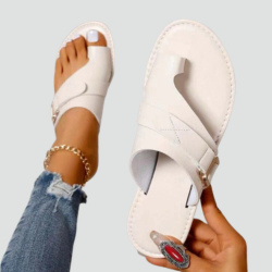 White / 43