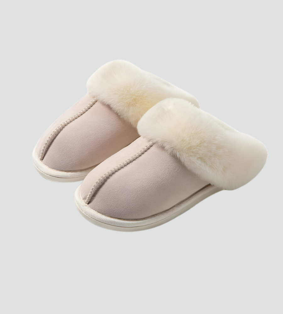 Beżowe puszyste zimowe kapcie damskie z antypoślizgową podeszwą