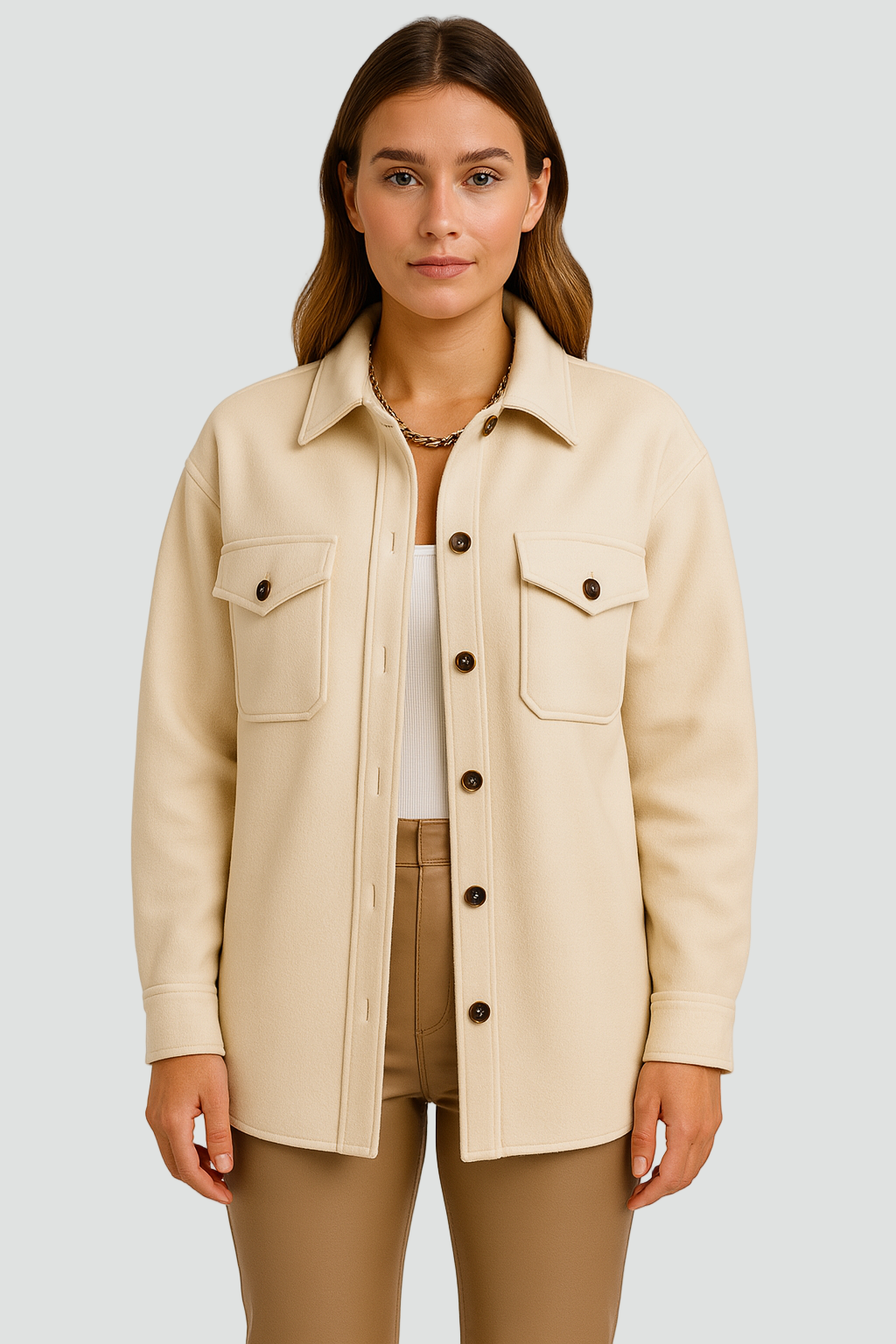 Koszulowa kurtka zimowa damska z kieszeniami i guzikami