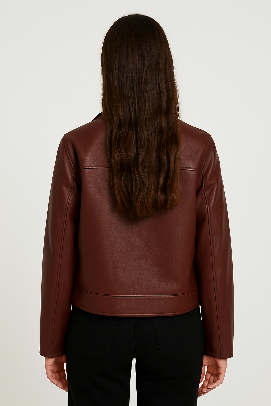 Krótka kurtka damska ze skóry ekologicznej z kołnierzem