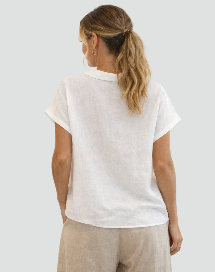 Light sleeveless V-neck top for women