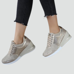 Light wedge sneakers with breathable mesh