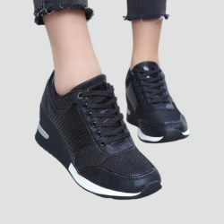Light wedge sneakers with breathable mesh
