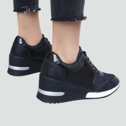 Light wedge sneakers with breathable mesh