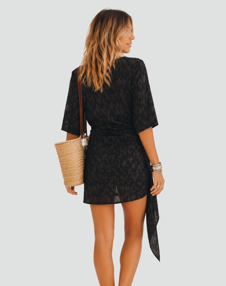 Letnia sukienka kopertowa mini z wiązaniem dla kobiet