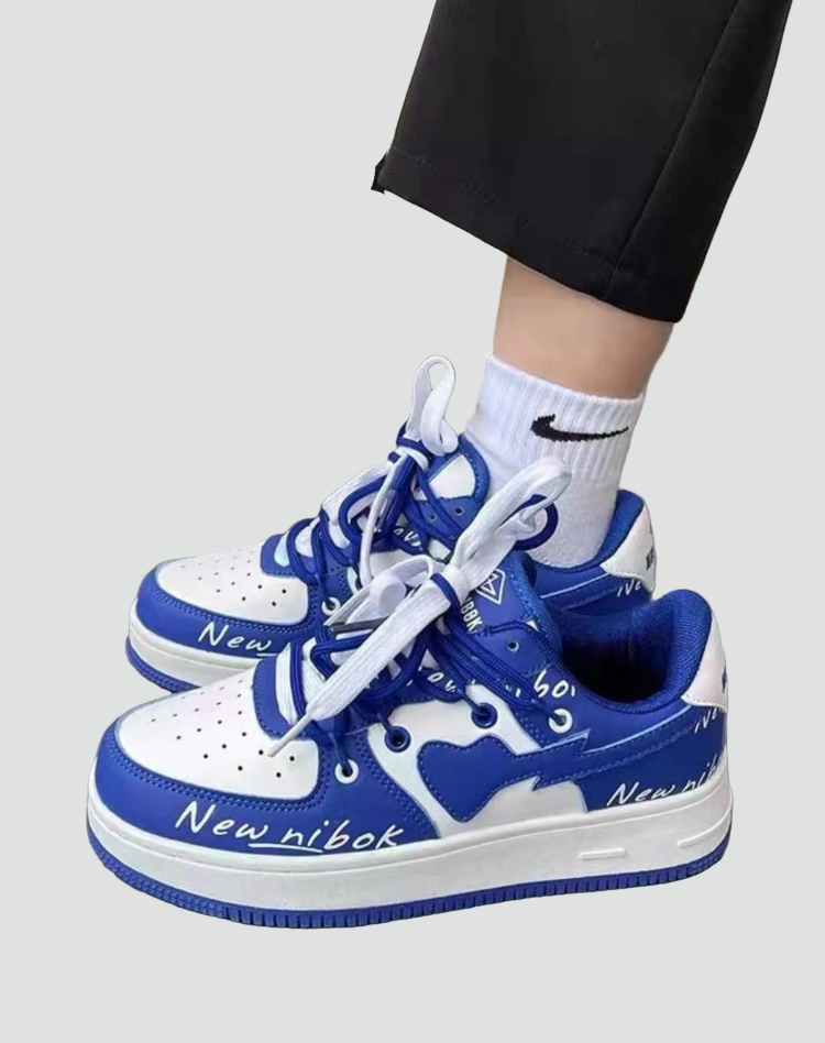 White and blue / 40