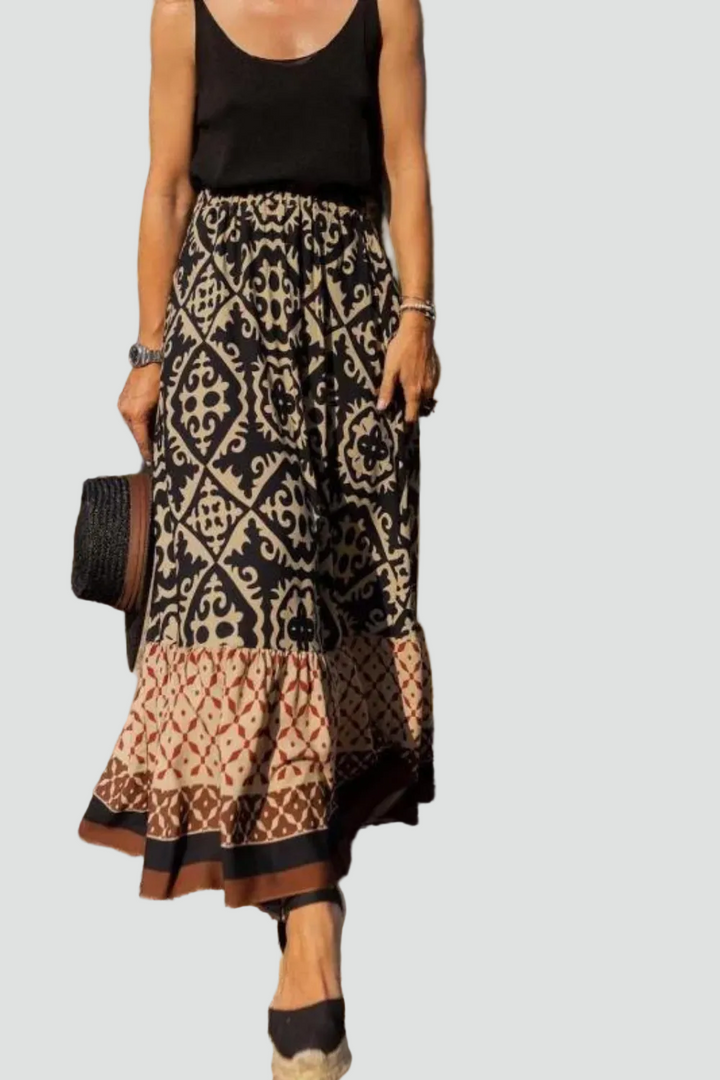 Patterned maxi skirt with a light boho print