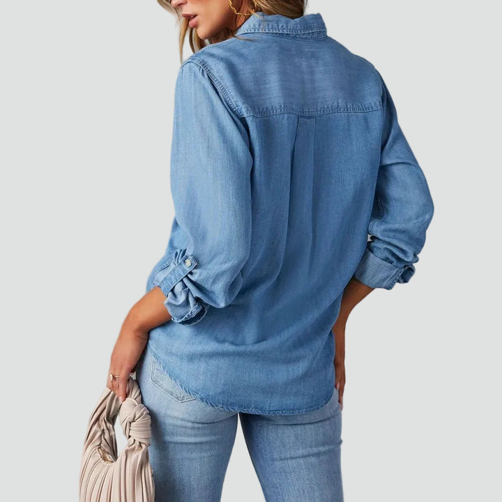Classic denim shirt with pockets for everyday wear
