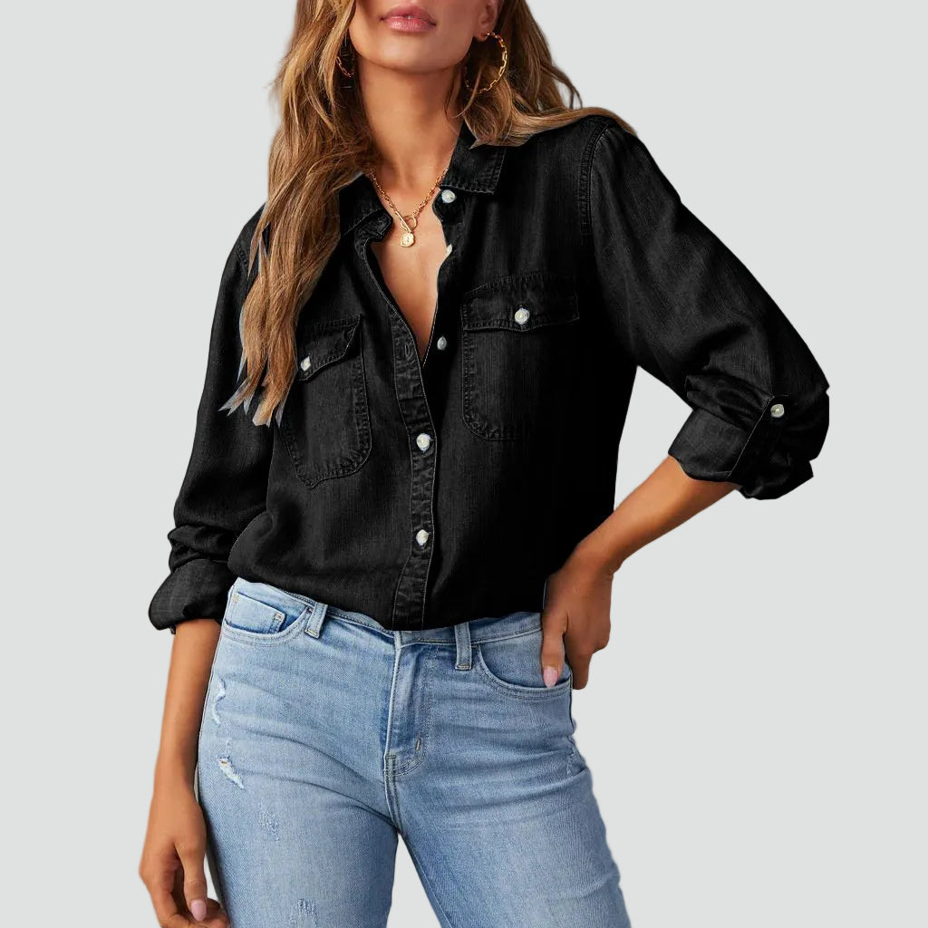 Classic denim shirt with pockets for everyday wear
