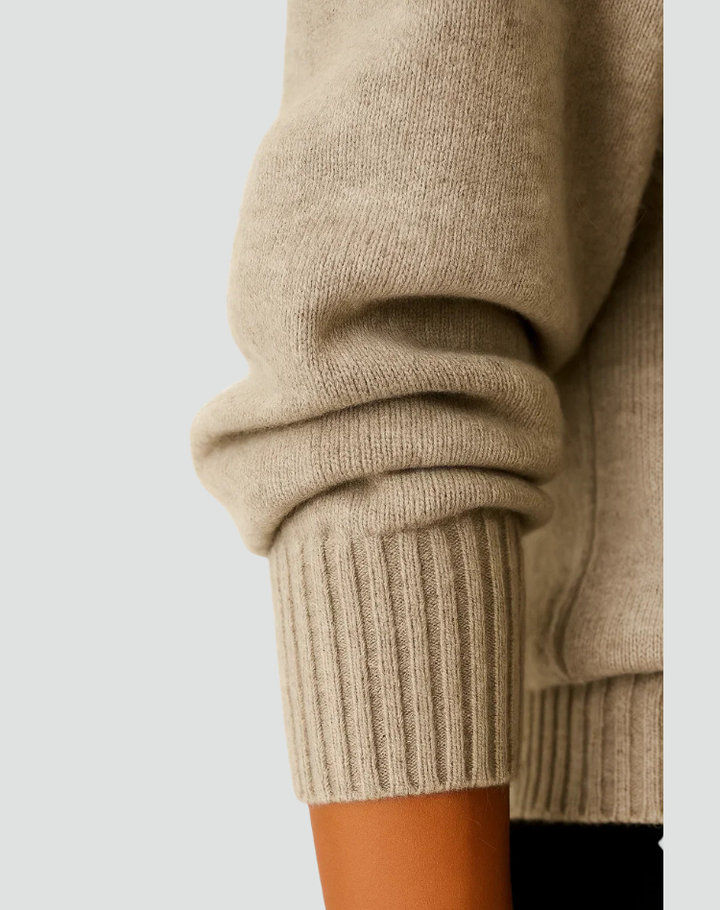 Pull doux pour femmes avec encolure en V et poignets côtelés