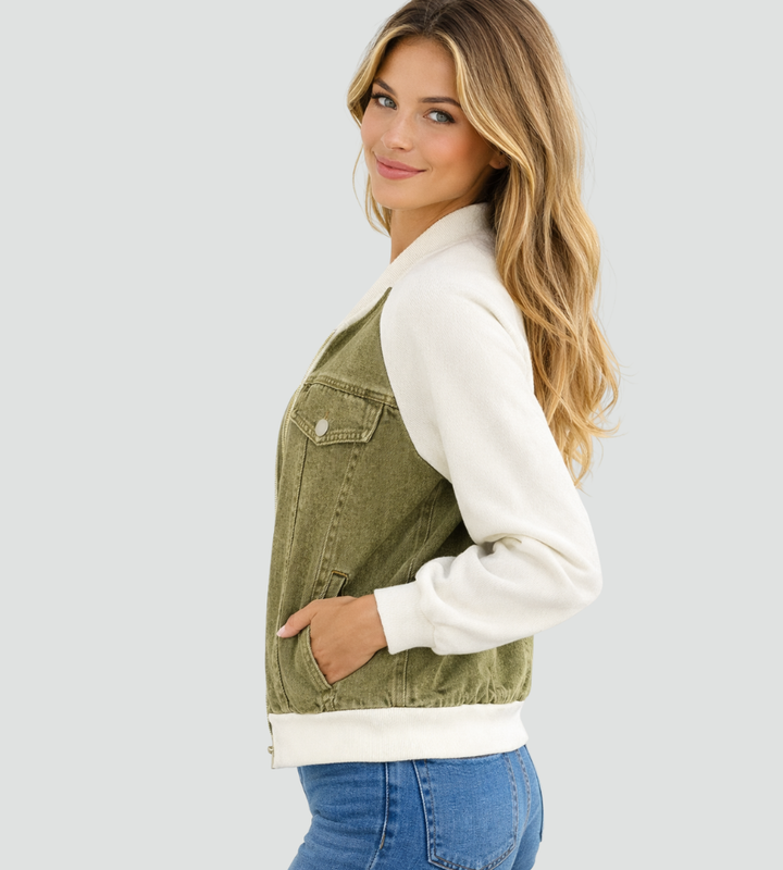 Modna damska kurtka jeansowa z raglanowymi rękawami