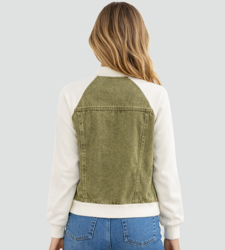 Modna damska kurtka jeansowa z raglanowymi rękawami