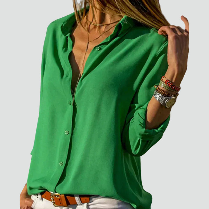 Lightweight loose women's button-up shirt with collar