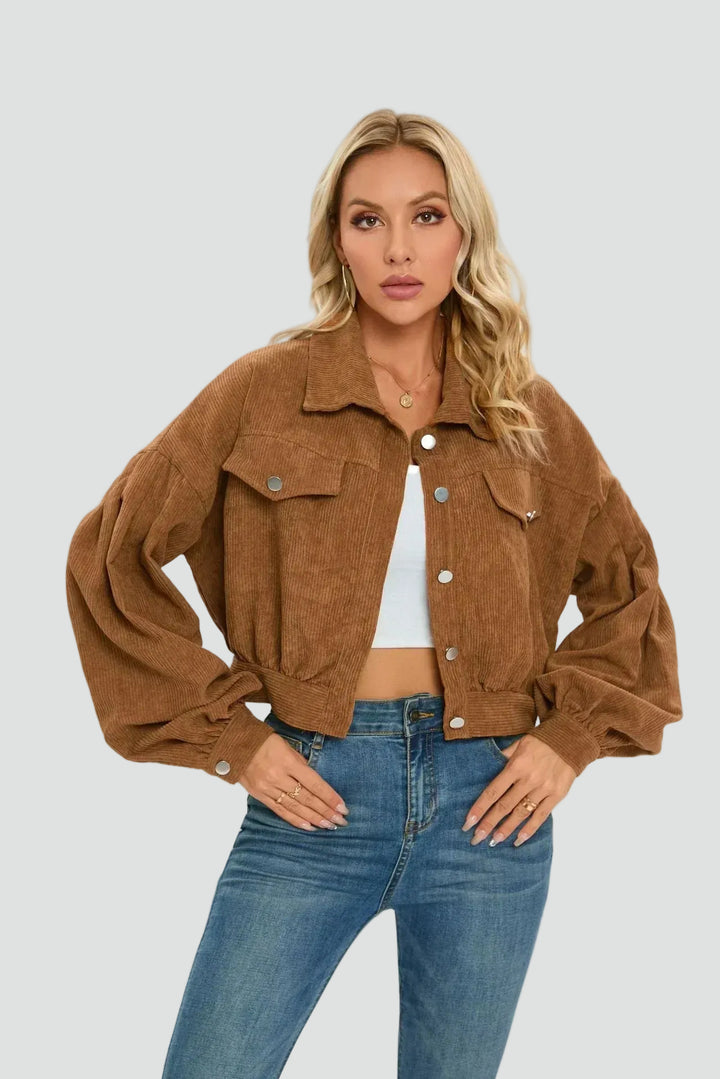 Women's oversized short corduroy shirt jacket with pockets