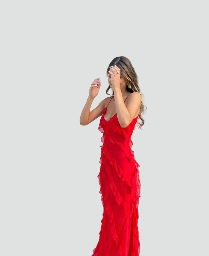 Elegant maxi cocktail dress with straps and ruffles