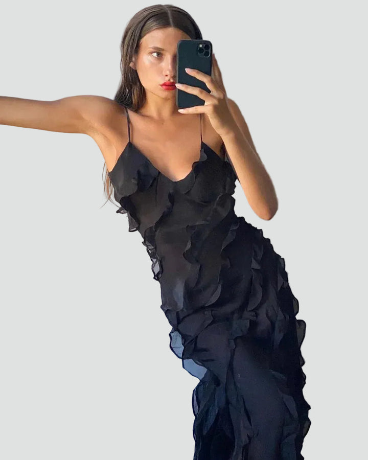 Elegant maxi cocktail dress with straps and ruffles