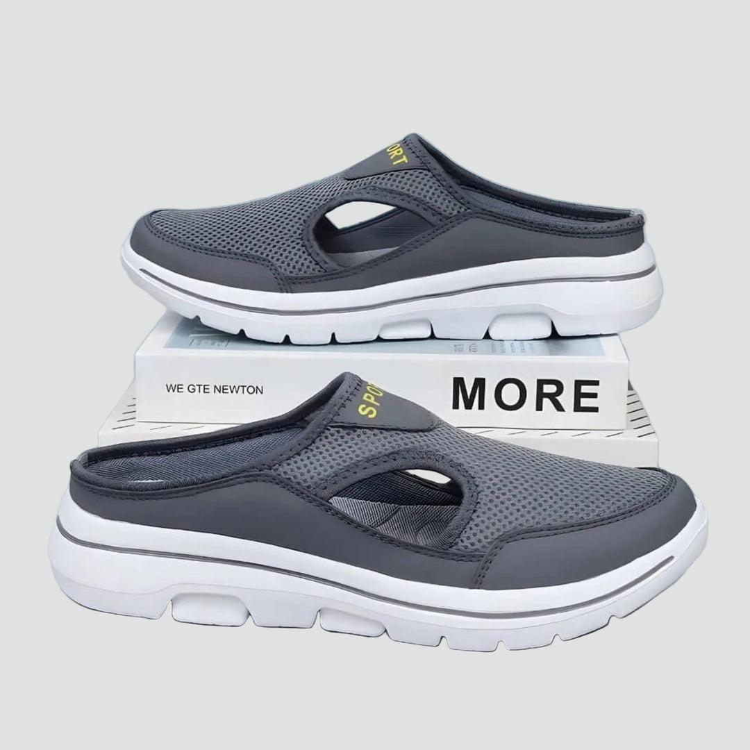 Slip-on sports shoes with mesh and open heel