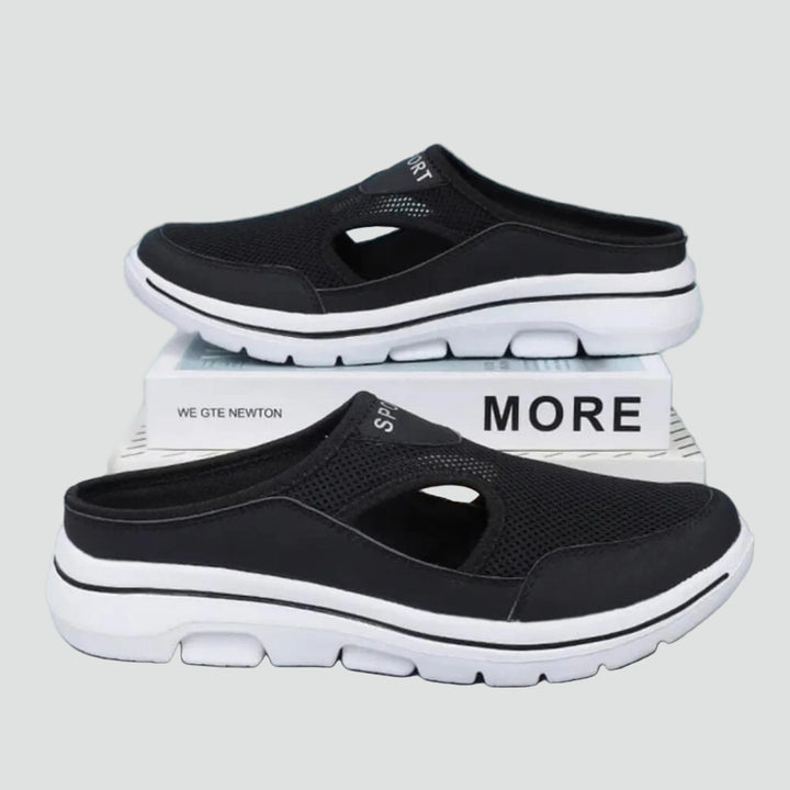 Slip-on sports shoes with mesh and open heel