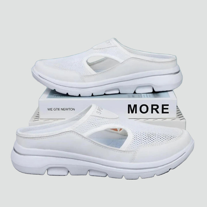 Slip-on sports shoes with mesh and open heel