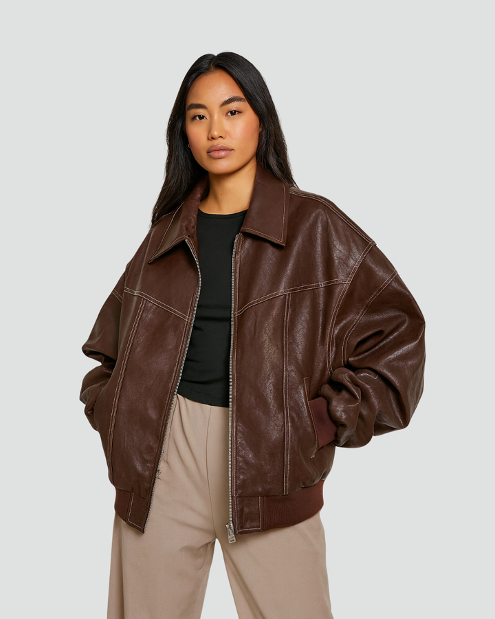 Oversize damska kurtka bomberka z ekoskóry na zamek