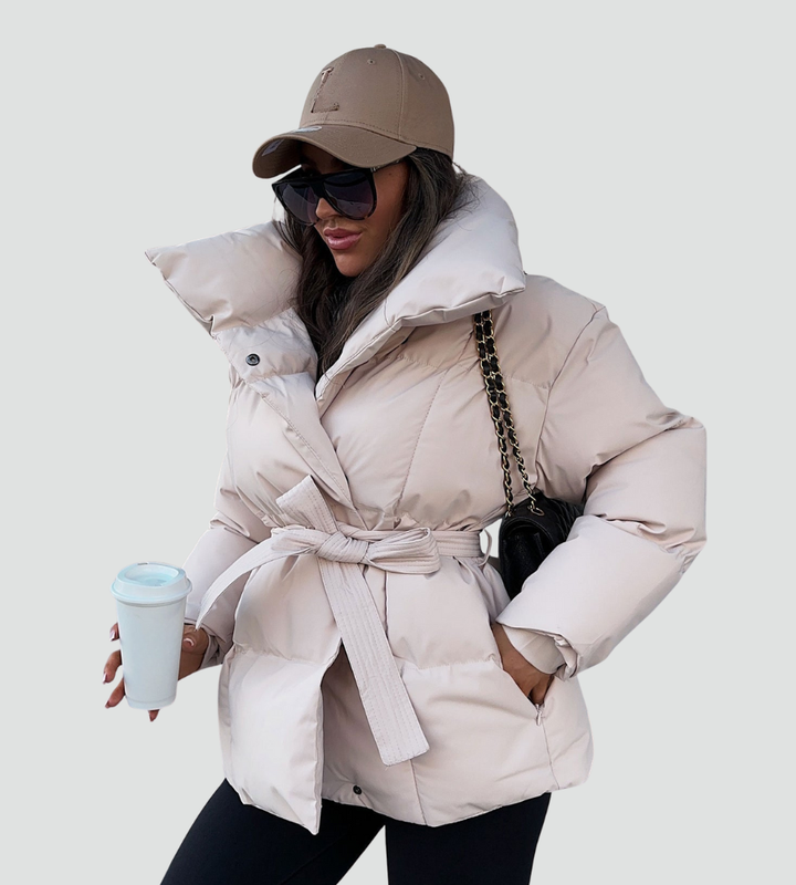 Pikowana puchowa kurtka damska zimowa z paskiem