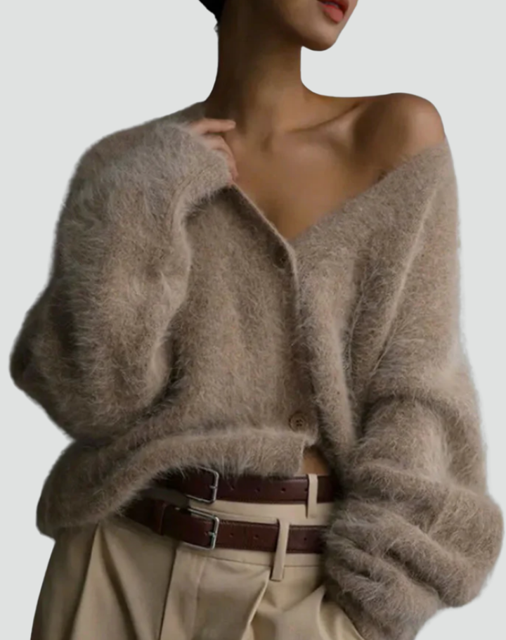 Puszysty kardigan damski oversize zapinany na guziki