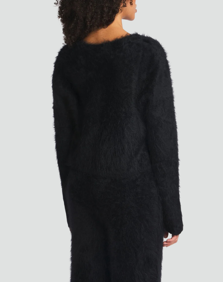 Puszysty kardigan damski oversize zapinany na guziki