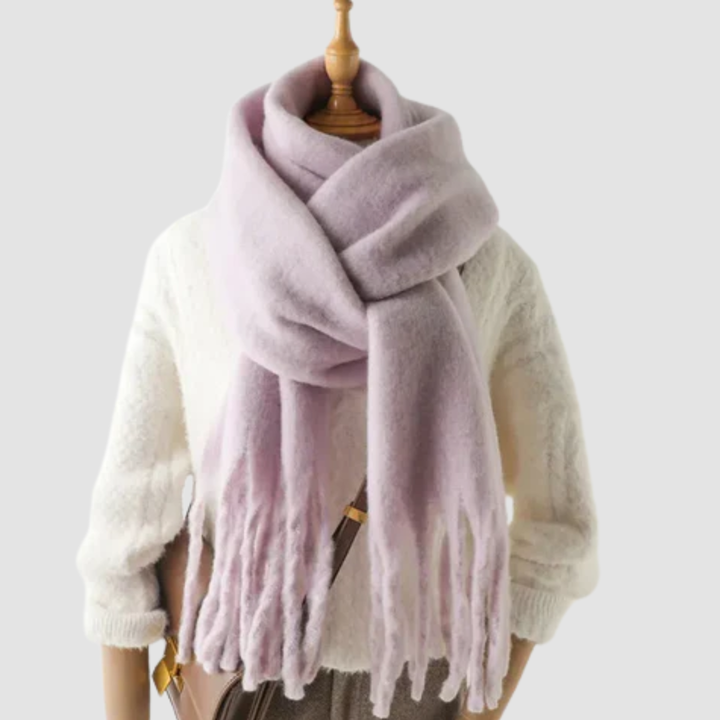 Puszysty zimowy szal damski oversize z długimi frędzlami