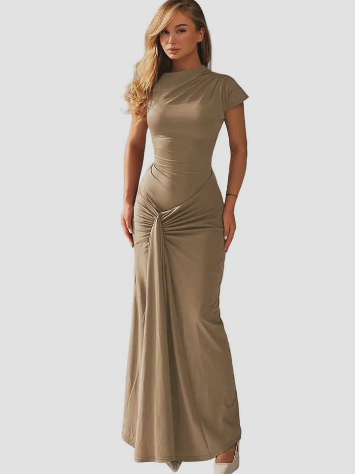 Dopasowana sukienka maxi wieczorowa z marszczeniem i krótkim rękawem