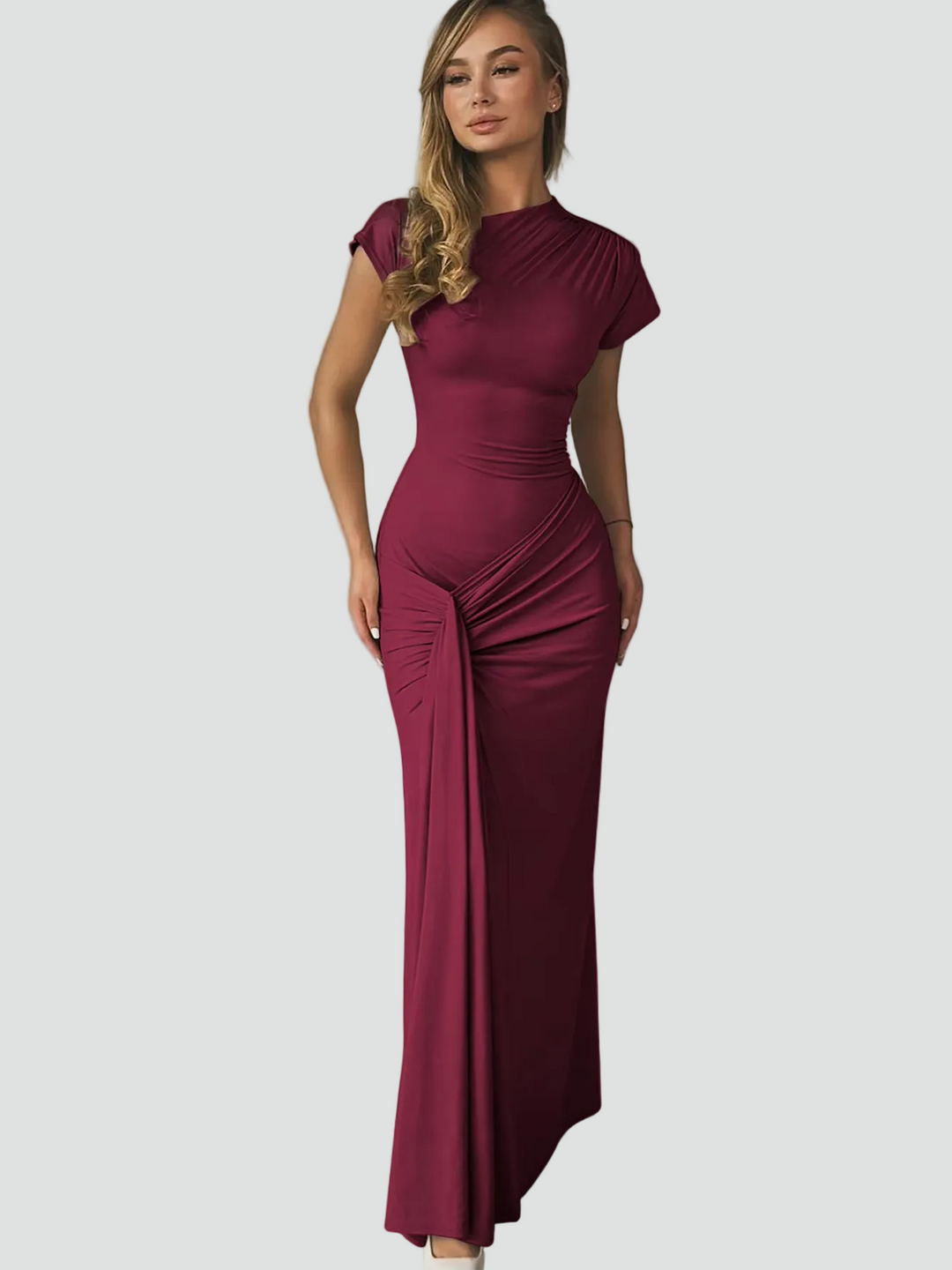 Dopasowana sukienka maxi wieczorowa z marszczeniem i krótkim rękawem