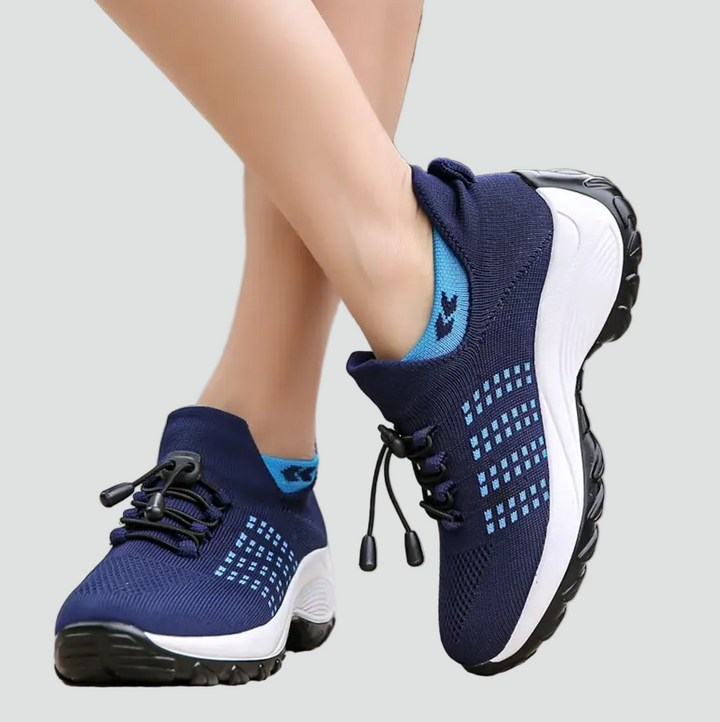 Cushioned women's orthopedic sneakers with breathable upper