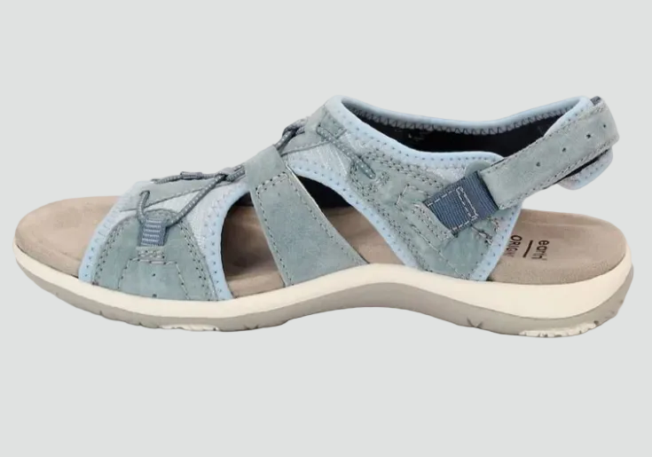 Comfortable sporty sandals with a closed design and open toes