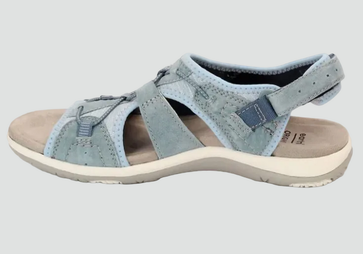 Comfortable sporty sandals with a closed design and open toes