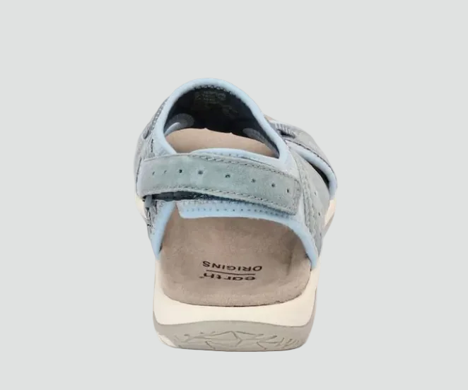 Comfortable sporty sandals with a closed design and open toes