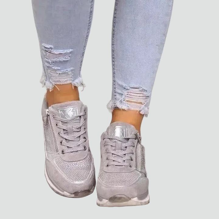 Women's orthopedic sneakers with zipper and cushioning