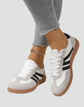 Women's low everyday sneakers, lace-up, comfortable for the city