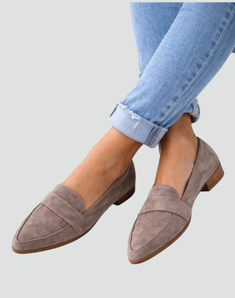 Stylowe damskie mokasyny zamszowe z noskiem w szpic