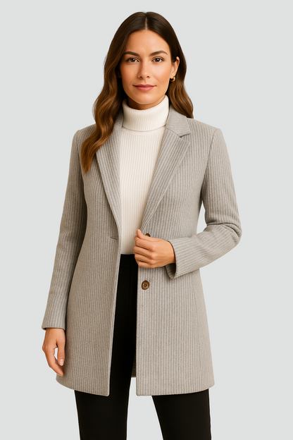 Szara marynarka damska w prążki długa taliowana