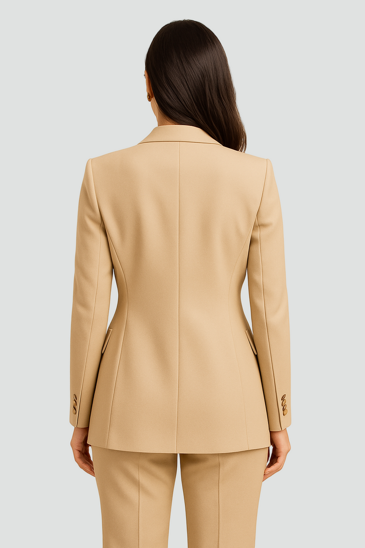 Taliowana marynarka damska do biura elegancka