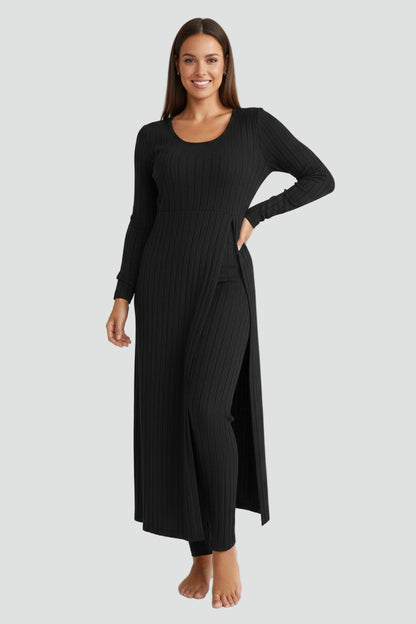 Zestaw damski z dzianinową sukienką maxi z rozcięciem i legginsami