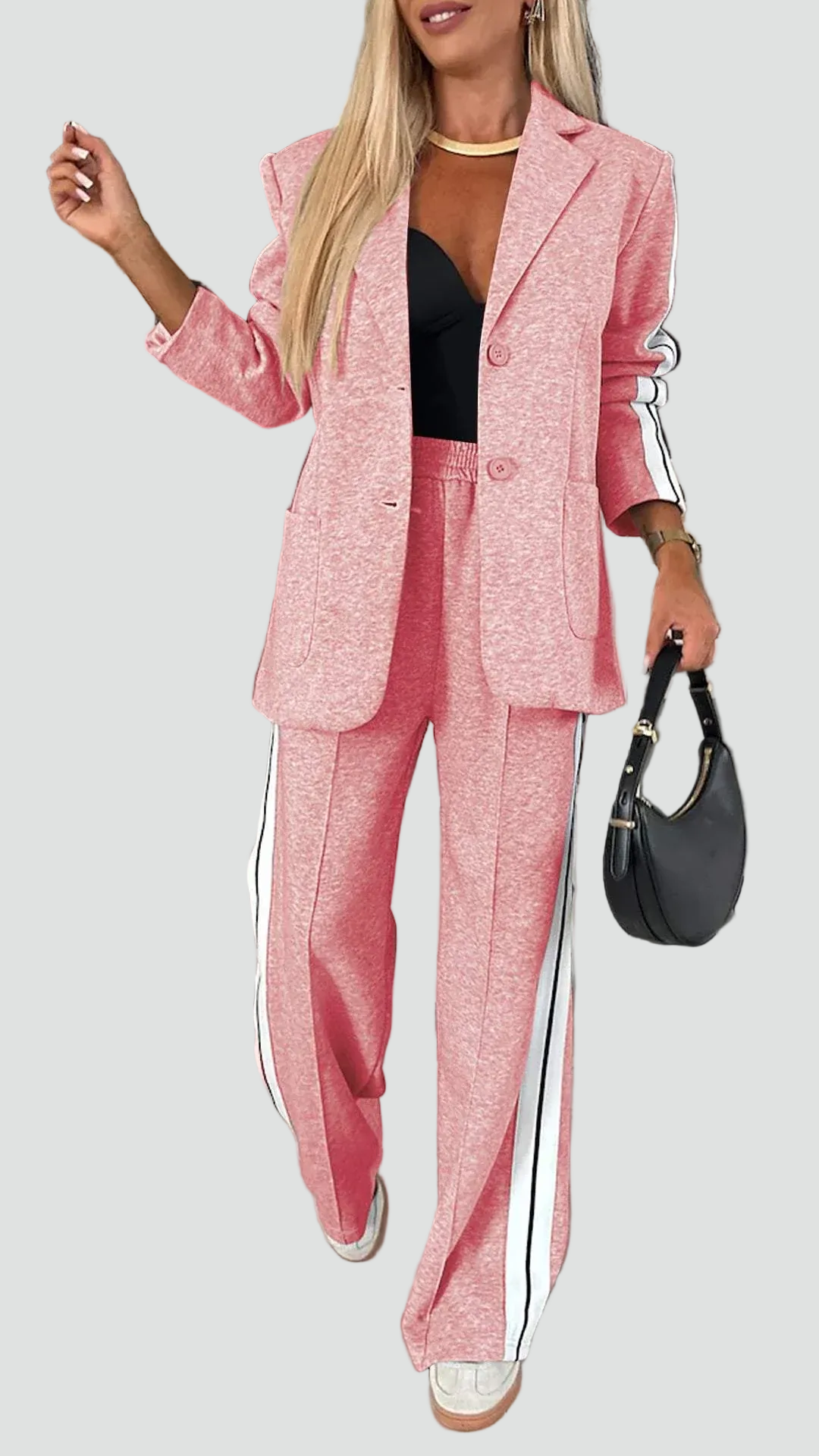 Casual women's set with blazer and pants for everyday wear