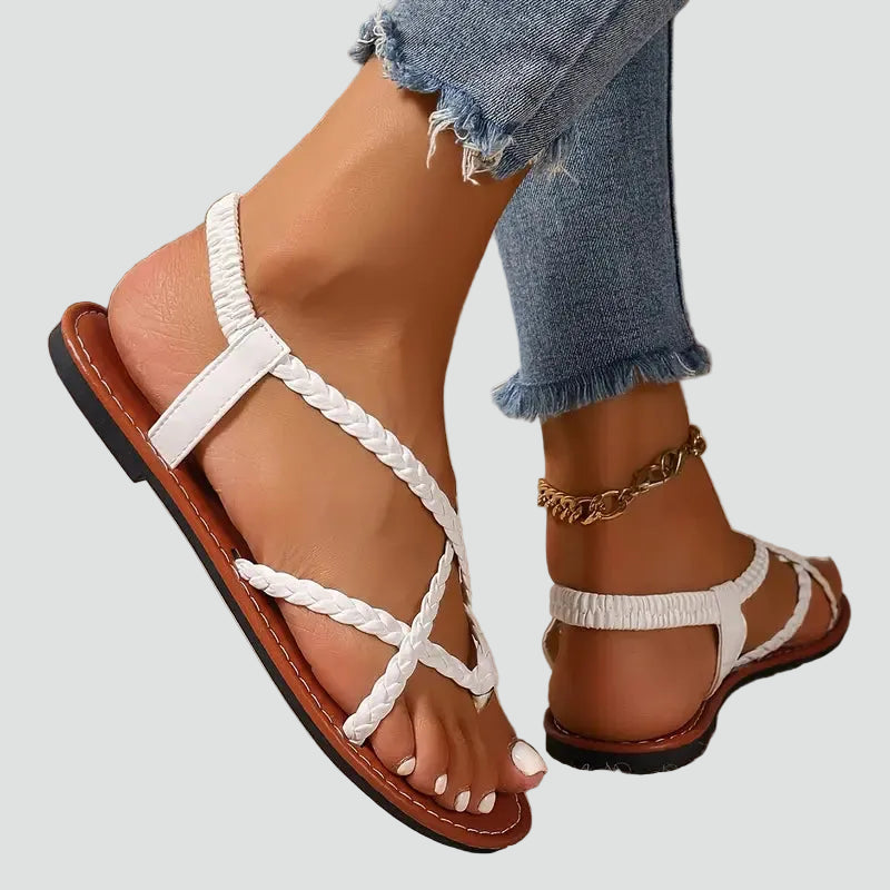 Sandales plates tressées pour femme avec bride à la cheville pour l'été