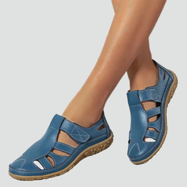 Orthopedic women's sandals with closed toe and non-slip sole