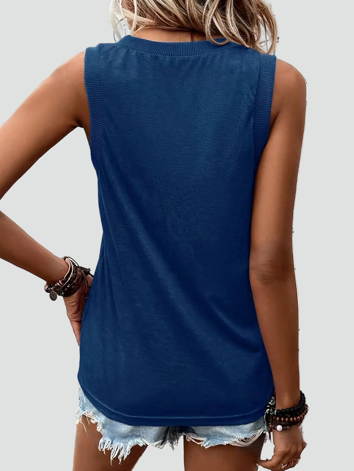 Lightweight women's sleeveless top with V-neck casual