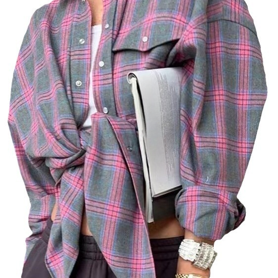 Women's oversized plaid flannel shirt for autumn