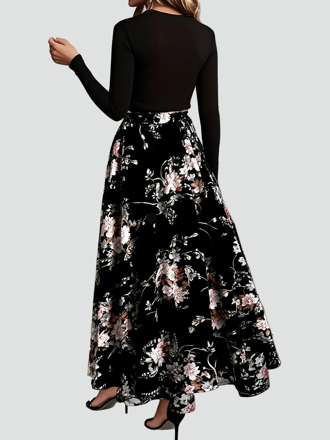 Romantyczna sukienka maxi party z paskiem i długim rękawem