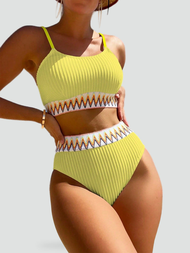 damska-bikini-z-chevronem-i-wysokim-stan-8