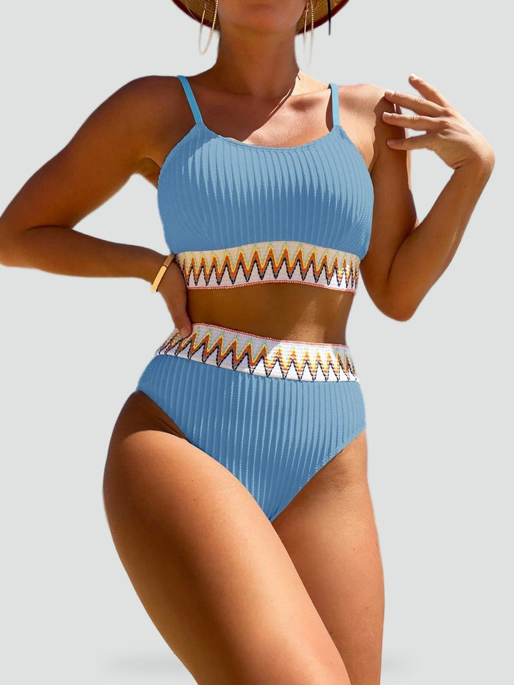 damska-bikini-z-chevronem-i-wysokim-stan-9